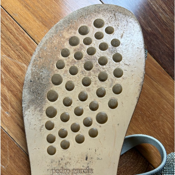 PEDRO GARCIA  Zarina Swarovski Crystal Satin Toe Ring Sandals - Picture 11 of 16